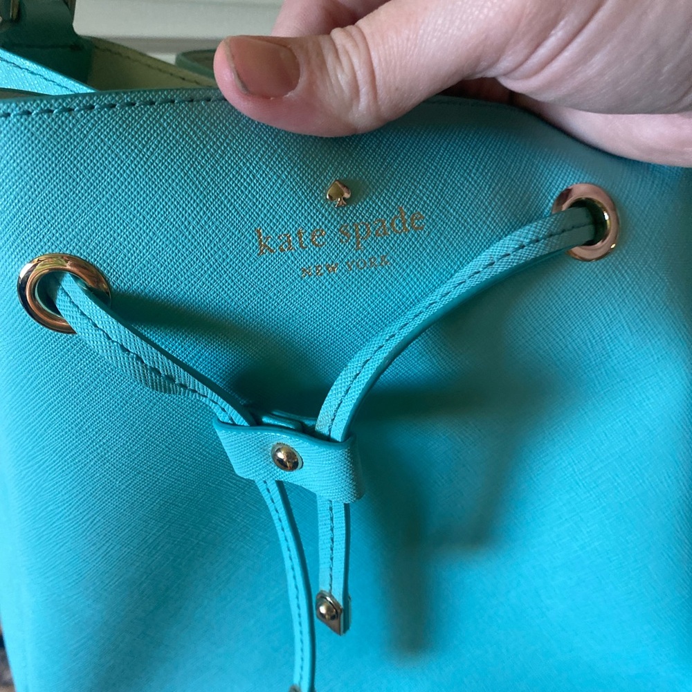 Authentic 2016 Cape Drive Lynnie Kate Spade bag - only used a few times